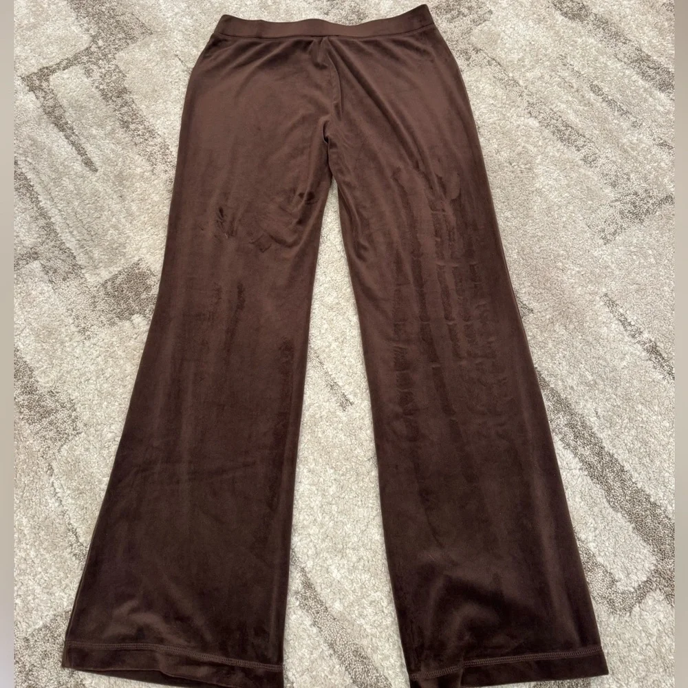 Juicy Couture Pants - Picture 2 of 4